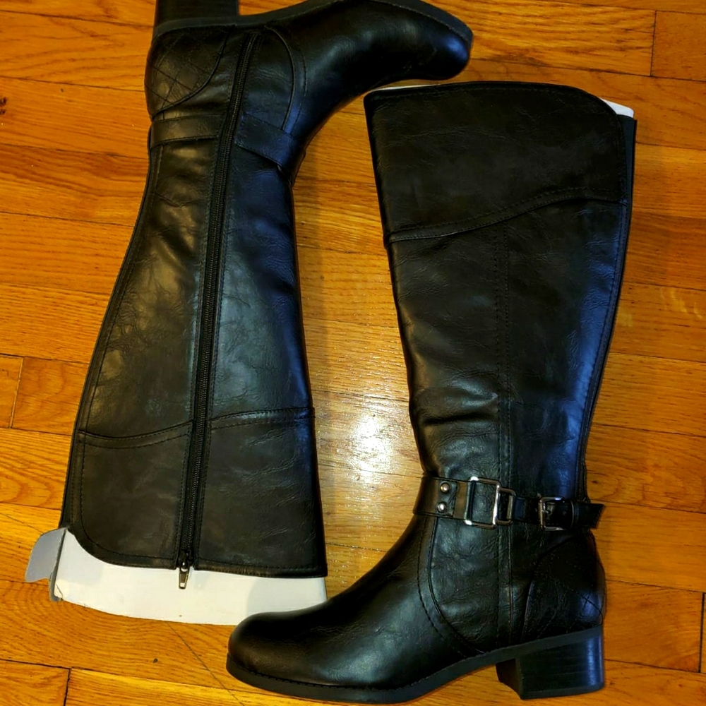 Unisa Black Boots